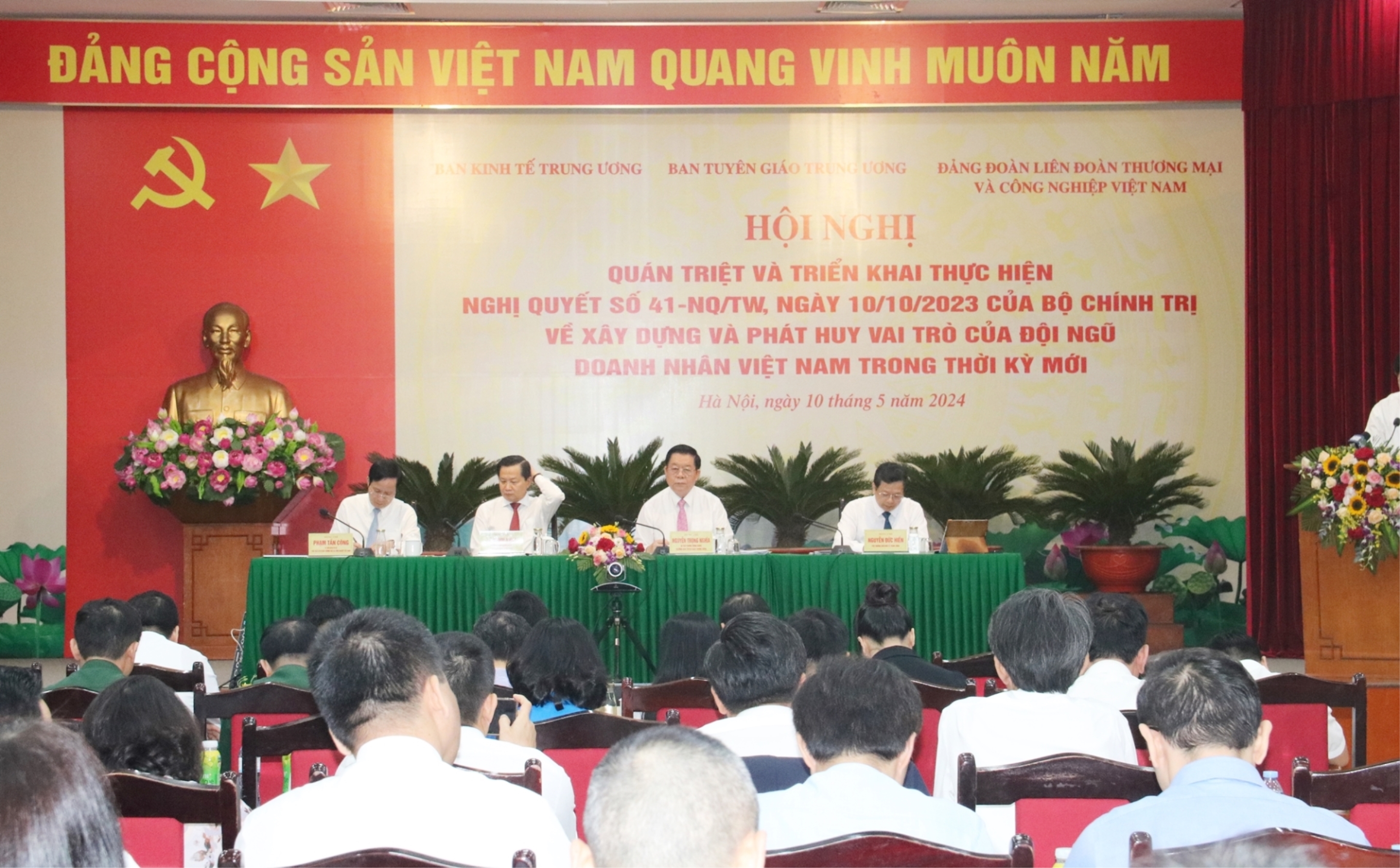 Quang cảnh Hội nghị.