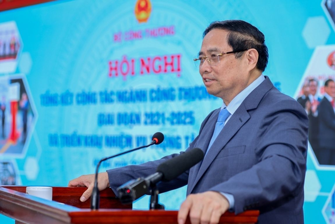 Thủ tướng: Ngành công thương phải phát huy "6 tiên phong"