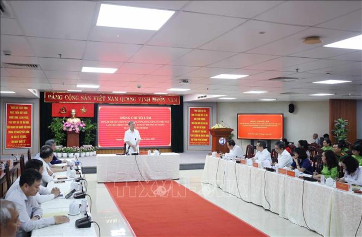 Tổng Bí thư Tô Lâm phát biểu tại buổi làm việc với Ban Thường vụ Đảng uỷ phường Xuân Hoà, Thành phố Hồ Chí Minh. Ảnh: Thống Nhất/TTXVN