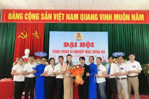 Đảng bộ Xí nghiệp May 10 Hưng Hà tích cực học tập và làm theo tư tưởng, đạo đức, phong cách Hồ Chí Minh