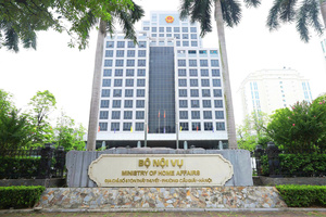 Bộ Nội vụ đẩy mạnh cải cách hành chính, lấy người dân, doanh nghiệp làm trung tâm phục vụ