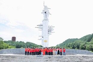 Từ mùa thu lịch sử đến khát vọng hùng cường: 30 năm chiến đấu và chiến thắng của phẩm giá dân tộc