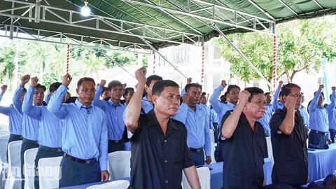 An Giang: Tiếp tục đưa hài cốt liệt sĩ trở về với đất mẹ