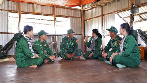 Nghĩa tình hậu phương