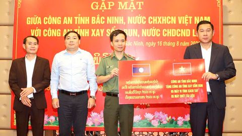Giám đốc Công an tỉnh Xay-sổm-bun gửi Thư cảm ơn Công an tỉnh Bắc Ninh