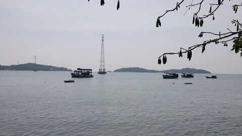 Những người kể câu chuyện về biển đảo