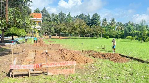 Xây dựng 5 phòng học tạm tại Trường THPT Trần Văn Thành