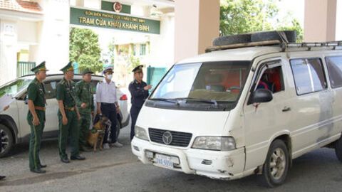KHƠI THÔNG “ĐIỂM NGHẼN”, BỨT PHÁ KINH TẾ BIÊN MẬU AN GIANG - Bài 1: Cửa khẩu mở lối, đánh thức “mạch vàng” thương mại