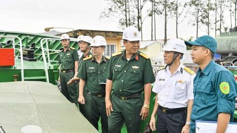 Bộ Chỉ huy Quân sự tỉnh An Giang nghiệm thu và bàn giao tàu sau sửa chữa 