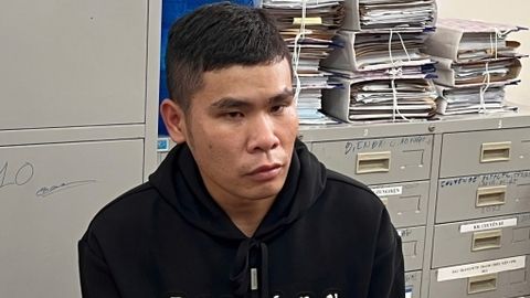 Kiểm tra hành chính, phát hiện đối tượng tàng trữ trái phép chất ma túy 