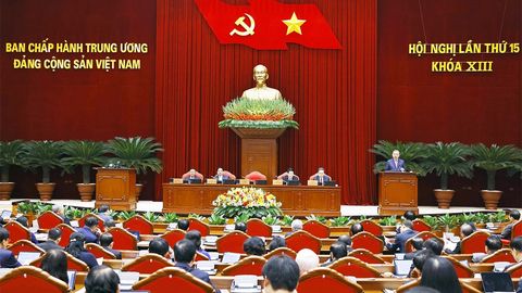 Thông cáo báo chí ngày làm việc thứ nhất Hội nghị Trung ương 15, khóa XIII