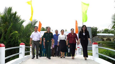 Tết quân - dân Chol Chnam Thmay về Hòn Đất