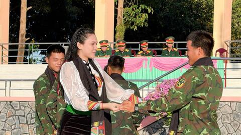 Hội chợ thanh niên Trung đoàn 20 