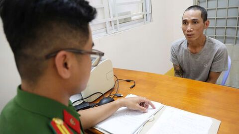 An Giang: Phát hiện đối tượng tàng trữ ma túy và súng trong nhà