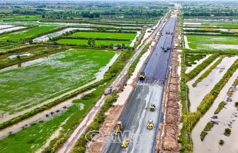 Sôi nổi các phong trào thi đua yêu nước