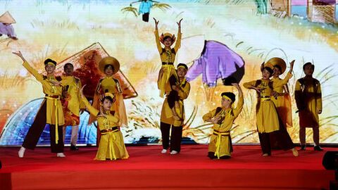 Tổ chức chương trình giao lưu thanh niên bốn dân tộc Kinh, Hoa, Chăm, Khmer