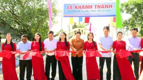 Xã Long Thạnh khánh thành cầu Vĩnh Phú