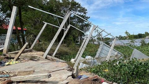 Tăng cường cảnh báo sạt lở bờ sông Hậu