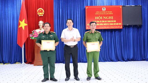 Công an xã Cù Lao Giêng xử lý 10 vụ ma túy trong 6 tháng đầu năm