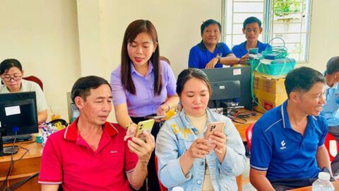 Xã Ba Chúc triển khai điểm tư vấn, hỗ trợ người dân thực hiện thủ tục hành chính