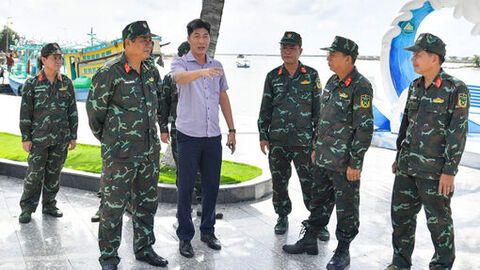 Khảo sát địa điểm bắn pháo hoa dịp kỷ niệm 80 năm Quốc khánh tại Đặc khu Phú Quốc 