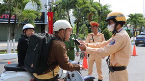 Công an An Giang phục vụ xuyên tết, tăng cường xử lý vi phạm giao thông