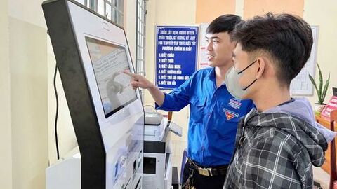 Học luật trên điện thoại