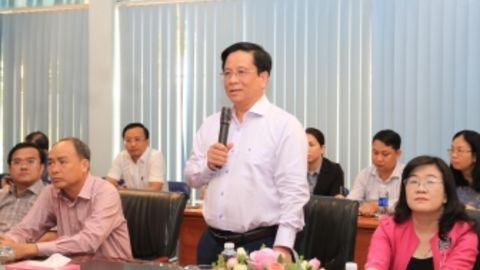 Chủ tịch UBND tỉnh An Giang Hồ Văn Mừng thăm, chúc tết doanh nghiệp trên địa bàn phường Long Xuyên 