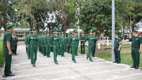 Ban Chỉ huy Bộ đội Biên phòng tỉnh An Giang kiểm tra huấn luyện ngoại khóa chiến sĩ mới năm 2026