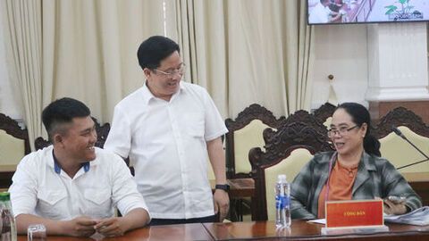 Chủ tịch UBND tỉnh đối thoại với công dân 