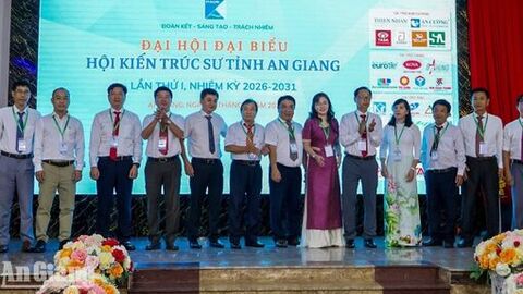 Ông Nguyễn Thanh Nhã giữ chức Chủ tịch Hội Kiến trúc sư tỉnh An Giang 