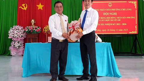 Đồng chí Lê Ngọc Tấn giữ chức Chủ tịch UBND phường Chi Lăng