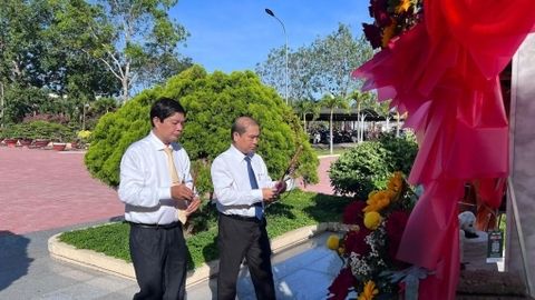 Lễ kỷ niệm 137 năm Ngày sinh Chủ tịch Tôn Đức Thắng và khai giảng năm học mới 