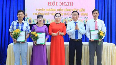 Nhiều xã, phường của tỉnh An Giang tổ chức hội nghị tuyên dương điển hình tiên tiến giai đoạn 2025 - 2030