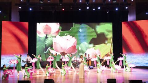 Chương trình văn nghệ chào mừng lễ khánh thành Nhà hát tỉnh An Giang