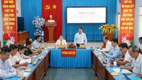 Khảo sát việc mua, đọc báo, tạp chí Đảng tại xã Chợ Mới và phường Bình Đức