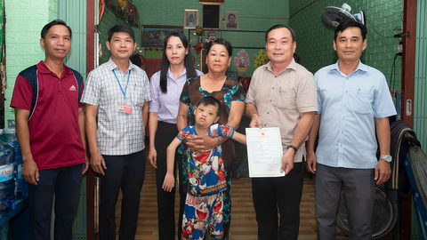 Chính quyền xã gần dân