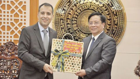 Chủ tịch UBND tỉnh An Giang Hồ Văn Mừng tiếp Đại sứ Cộng hòa Thổ Nhĩ Kỳ tại Việt Nam 