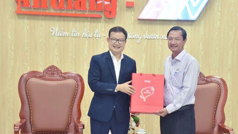 Báo và Phát thanh - Truyền hình tỉnh An Giang tiếp đón nhiều đoàn đến thăm và chúc tết