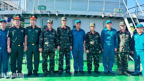 Khảo sát vị trí xây dựng doanh trại Hải đội Dân quân thường trực tỉnh An Giang