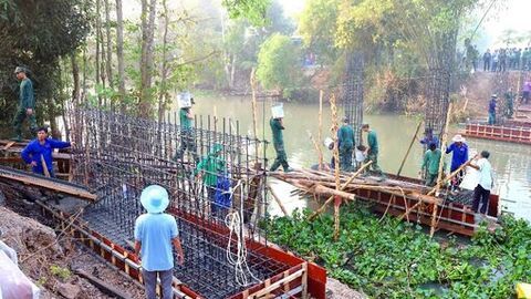 Nhịp cầu mùa xuân