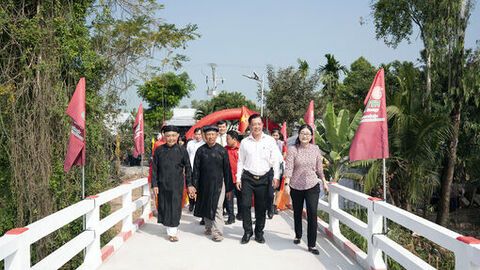 Cần Đăng rộn ràng vào xuân