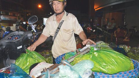 Một đêm ở chợ đầu mối - Bài cuối: Những phận người mưu sinh