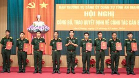 An Giang: 73 sĩ quan nhận nhiệm vụ chính trị viên phó ban chỉ huy quân sự cấp xã