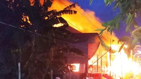 Hỏa hoạn thiêu rụi 3 căn nhà tại xã Hòa Lạc