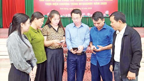 Bắc Ninh: Đảng viên tiên phong học tập kỹ năng số