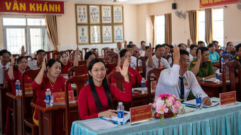 Bà Phạm Thị Cẩm Hà giữ chức Chủ tịch HĐND xã Vân Khánh khóa XIII