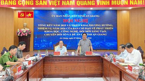 Đẩy mạnh cung cấp dịch vụ công trực tuyến toàn trình đạt từ 80%