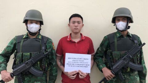 Khởi tố đối tượng xuất, nhập cảnh trái phép