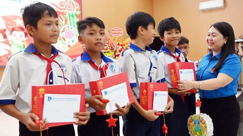 Trung thu ấm áp